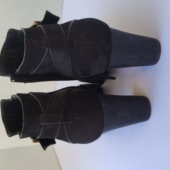 Cole Haan Black Suede ankle boots size 7 - Picture 3 of 10